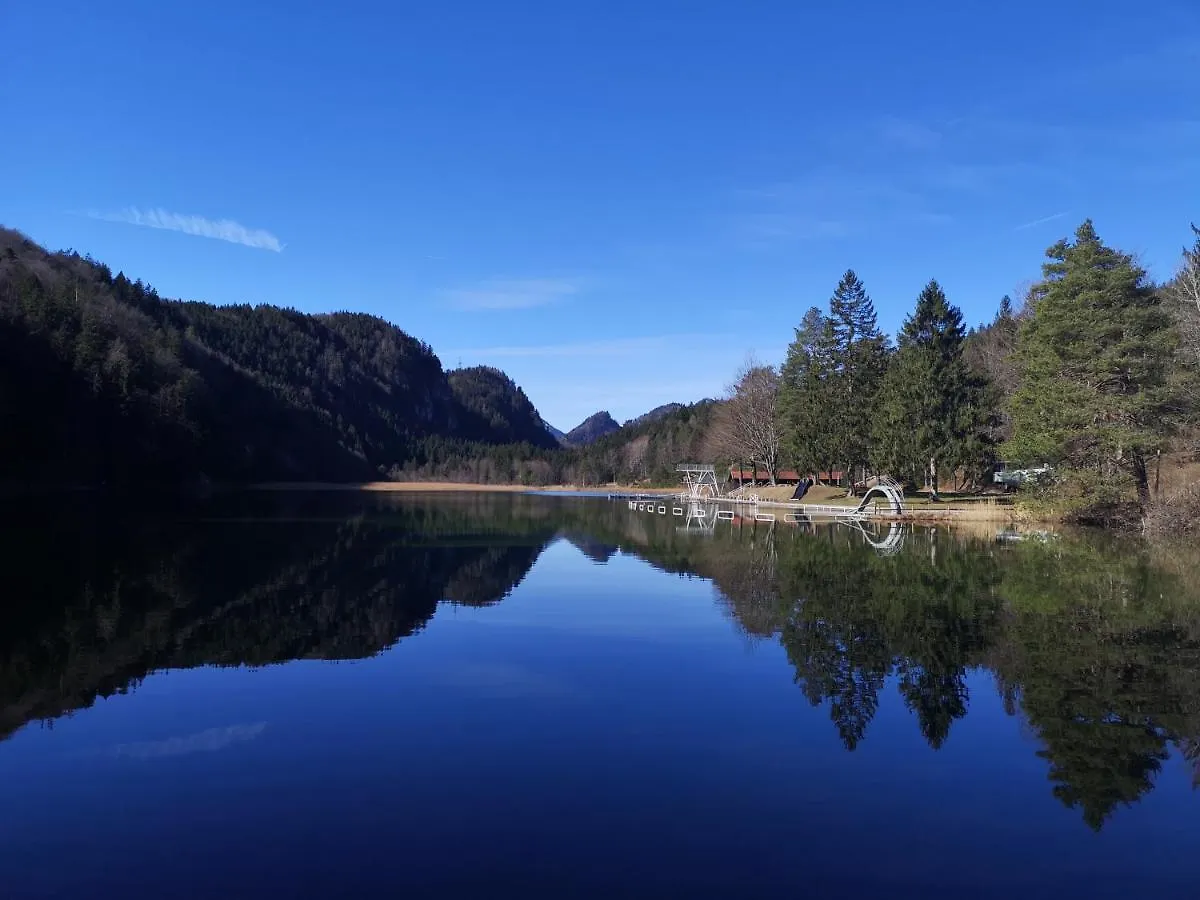 Daire Ferienwohnung Mit Blick Auf Den Weissensee Füssen Almanya
